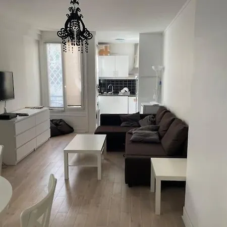 8th, Bright, Very Good Location * Parigi