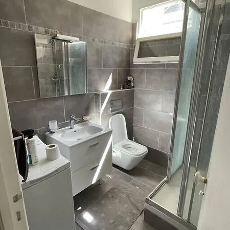Appartamento 8th, Bright, Very Good Location *
